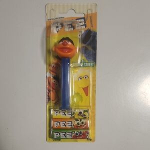 Sesame Street Bird Dispenser - Blue and Orange